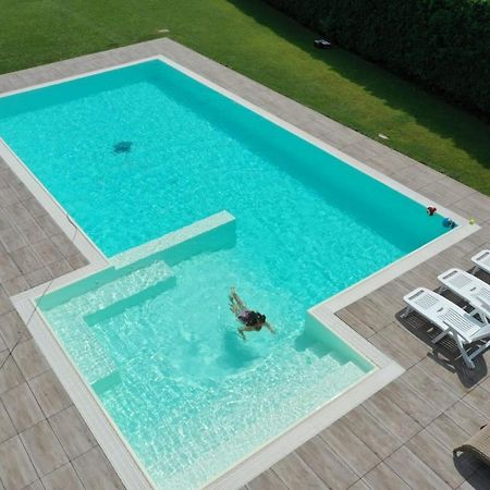 Wanderlust Apt In Villa Con Piscina - 45 Min Venezia - Zona Unesco San Pietro Di Feletto Bagian luar foto