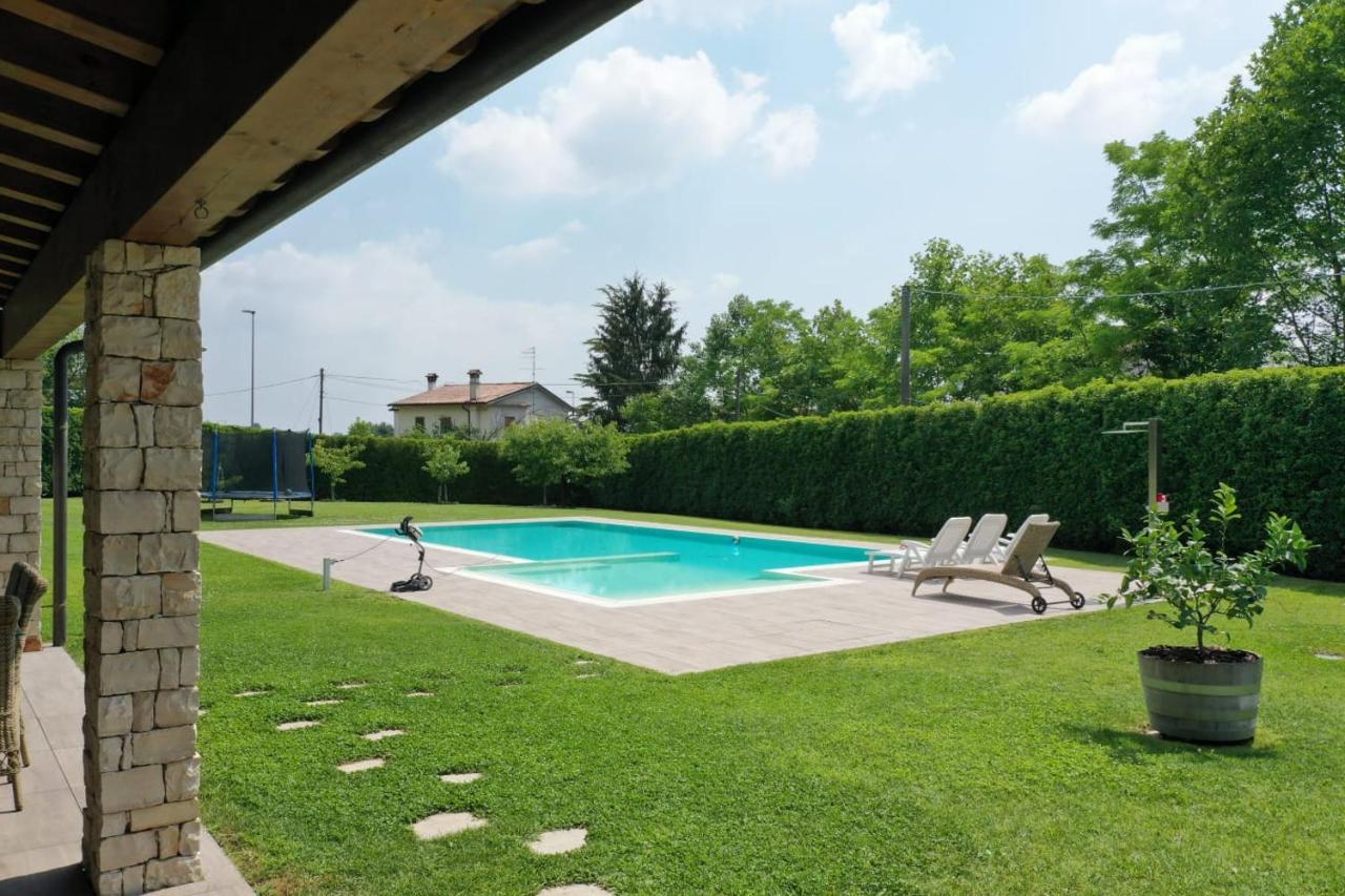 Wanderlust Apt In Villa Con Piscina - 45 Min Venezia - Zona Unesco San Pietro Di Feletto Bagian luar foto