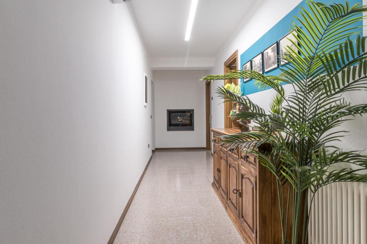 Wanderlust Apt In Villa Con Piscina - 45 Min Venezia - Zona Unesco San Pietro Di Feletto Bagian luar foto